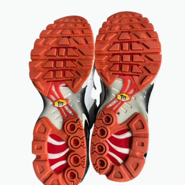 Untitled design (4) Nike Premium Sneaker for Men - EU 41